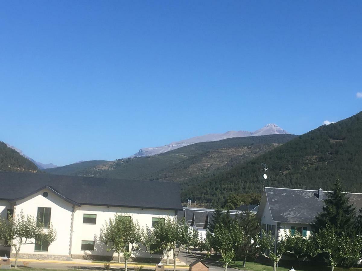 Apartamento Ventana al Pirineo Jaca Exterior foto